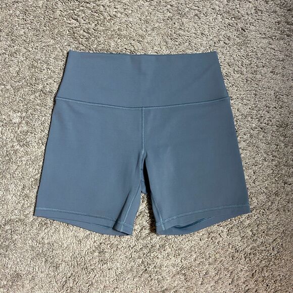 Lululemon Size 10 Align Short High Rise 6" Oil Grey - Picture 1 of 5